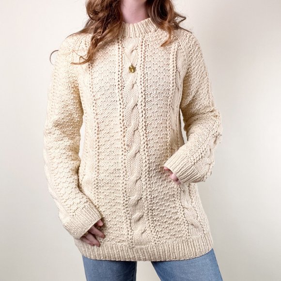 Vintage Handmade 100% Wool Cable Knit Oversized Sweater Chunky Cozy Aran Preppy - Picture 3 of 8